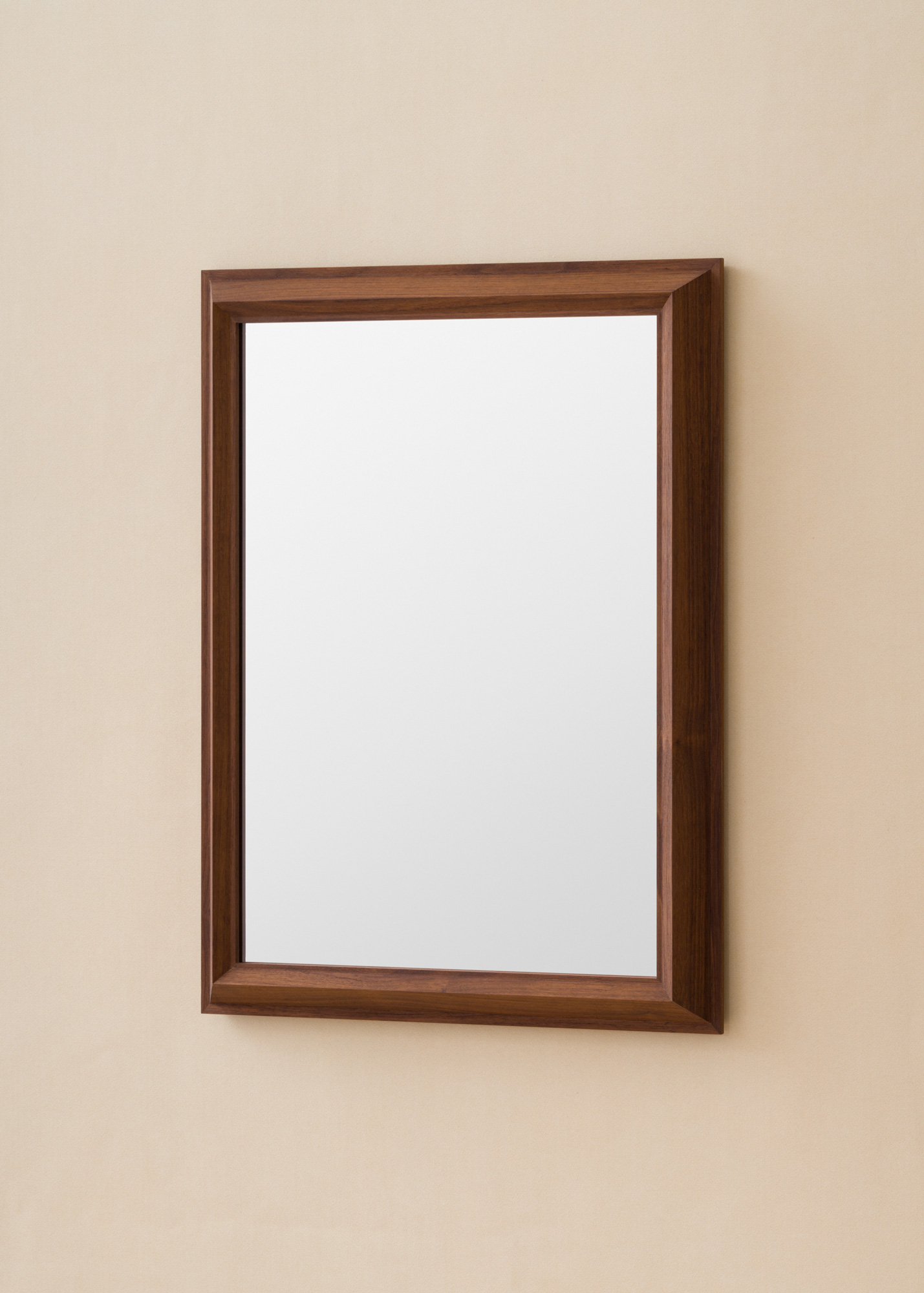 MO2 in Walnut