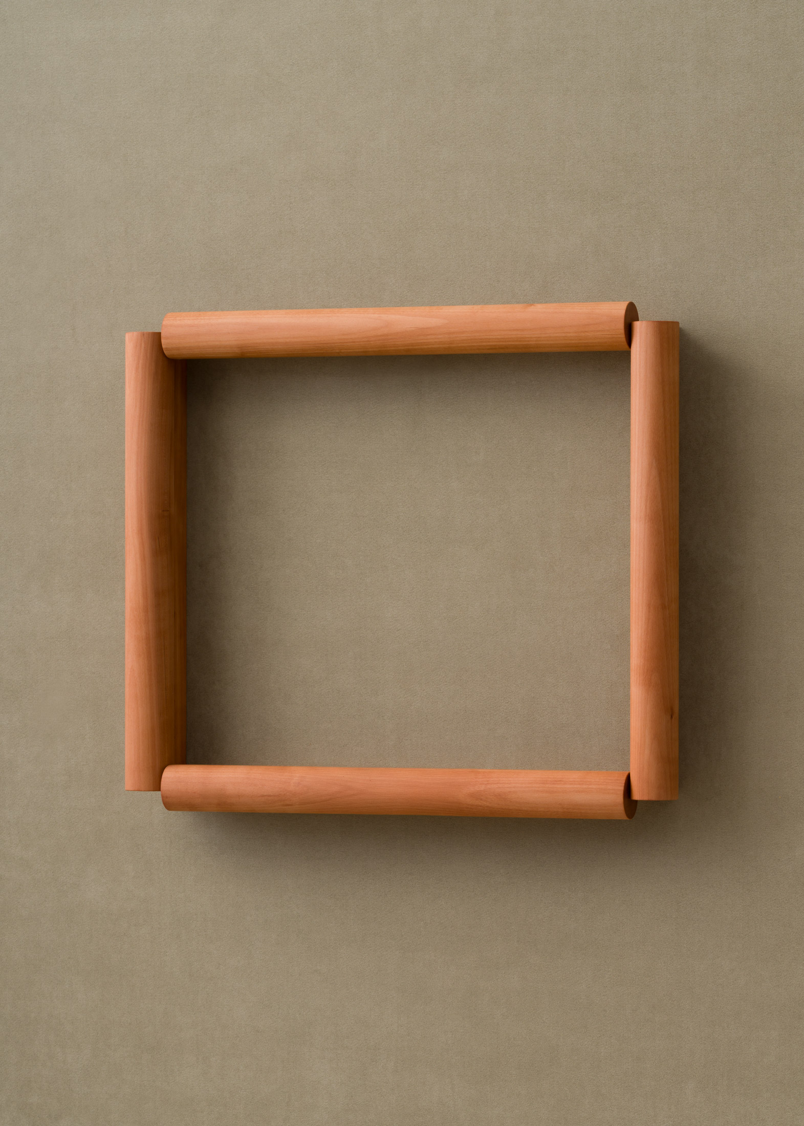 baraini—danish BD Pear Frame